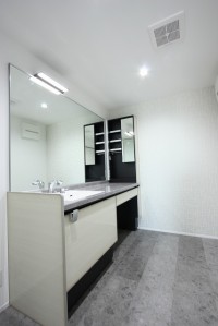 津曲工業の洗面地震に強い工業