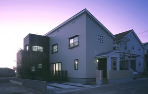 昼夜で雰囲気変わる鹿児島新築建てる